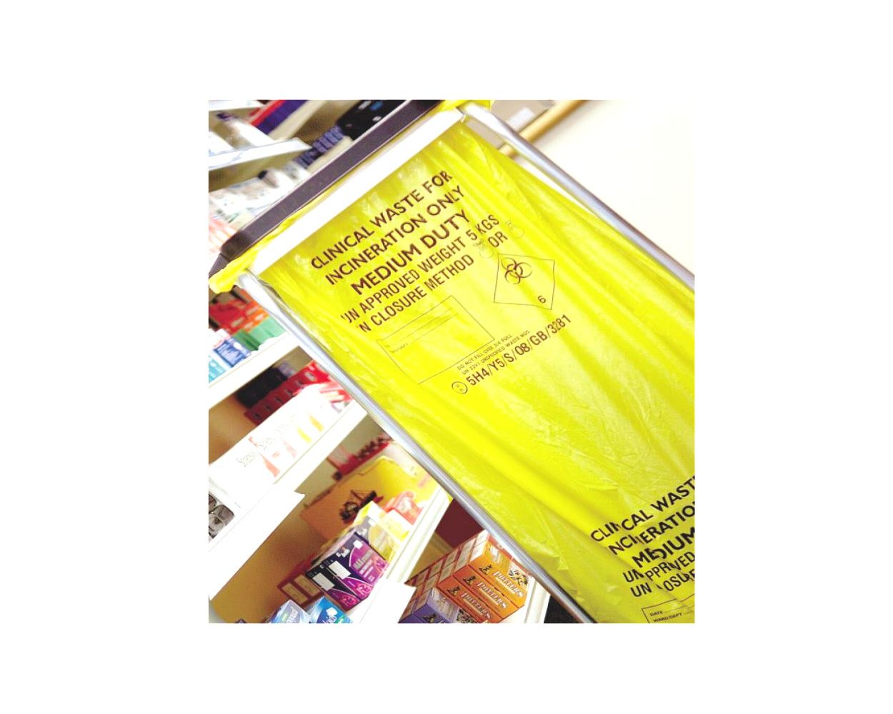 YELLOW CLINICAL WASTE BAG 17L 20x50 ROLL RS058381 / MVN040